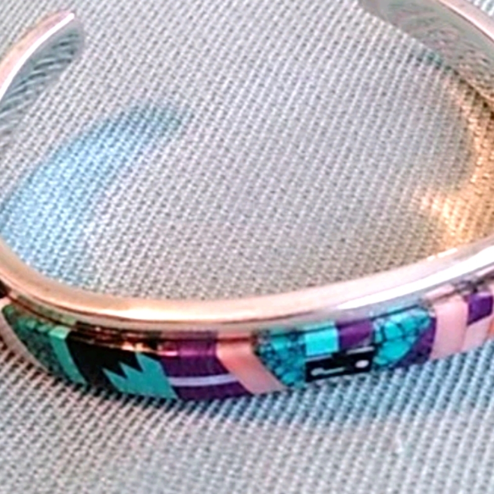 NATIVE AMERICAN WAVE INLAID CUFF BRACELET - Picture 6 of 16